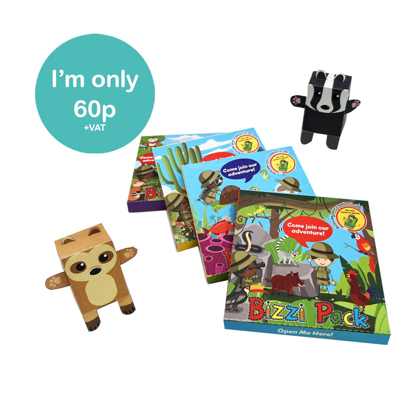 Load image into Gallery viewer, Fold out activity packs, Pop our puppets. Activity packs for kids. Three triangular crayons, Crayons for kids, Craftis crayons. Jungle activity pack. Woodland activity pack. Ocean activity pack. Desert activity pack.