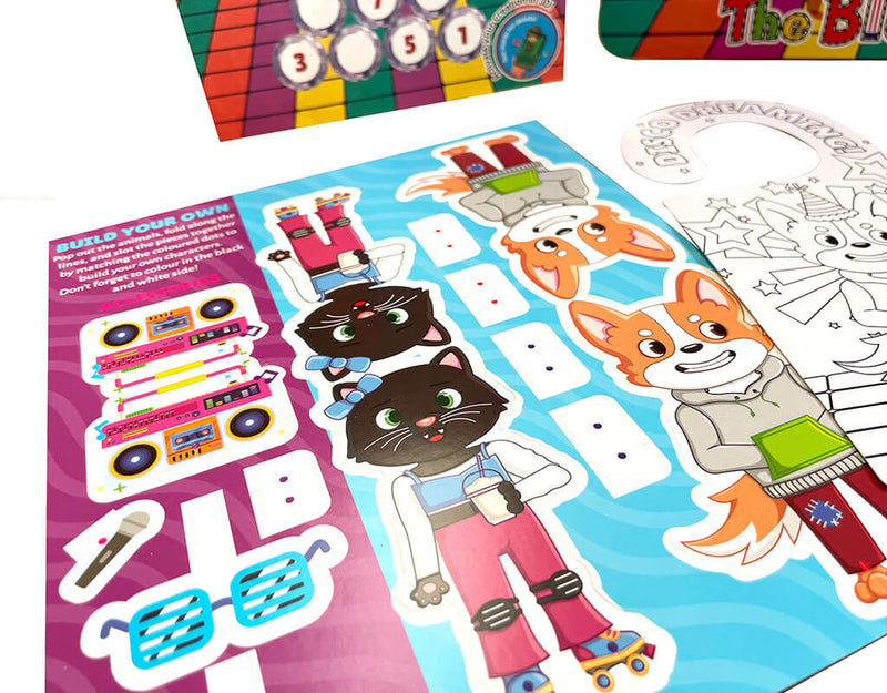 Load image into Gallery viewer, Big Bizzi party bags, Party bags, Party bags for kids Children's party bags
Disco Party bags, Go team party bags, Sports party bags. Activity booklet, Door hanger, Pop out characters and accessories, family game, jigsaw puzzle, glasses.
Craftis Crayons, Three crayons, three triangular crayons.
Pre filled party bags.