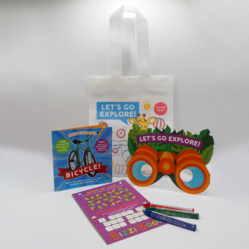 Load image into Gallery viewer, Food Activity bags, Music activity bags, Adventure activity bags, Sport activity bags.
Activity booklet, glasses, pop up model, Craftis crayons, three triangular .